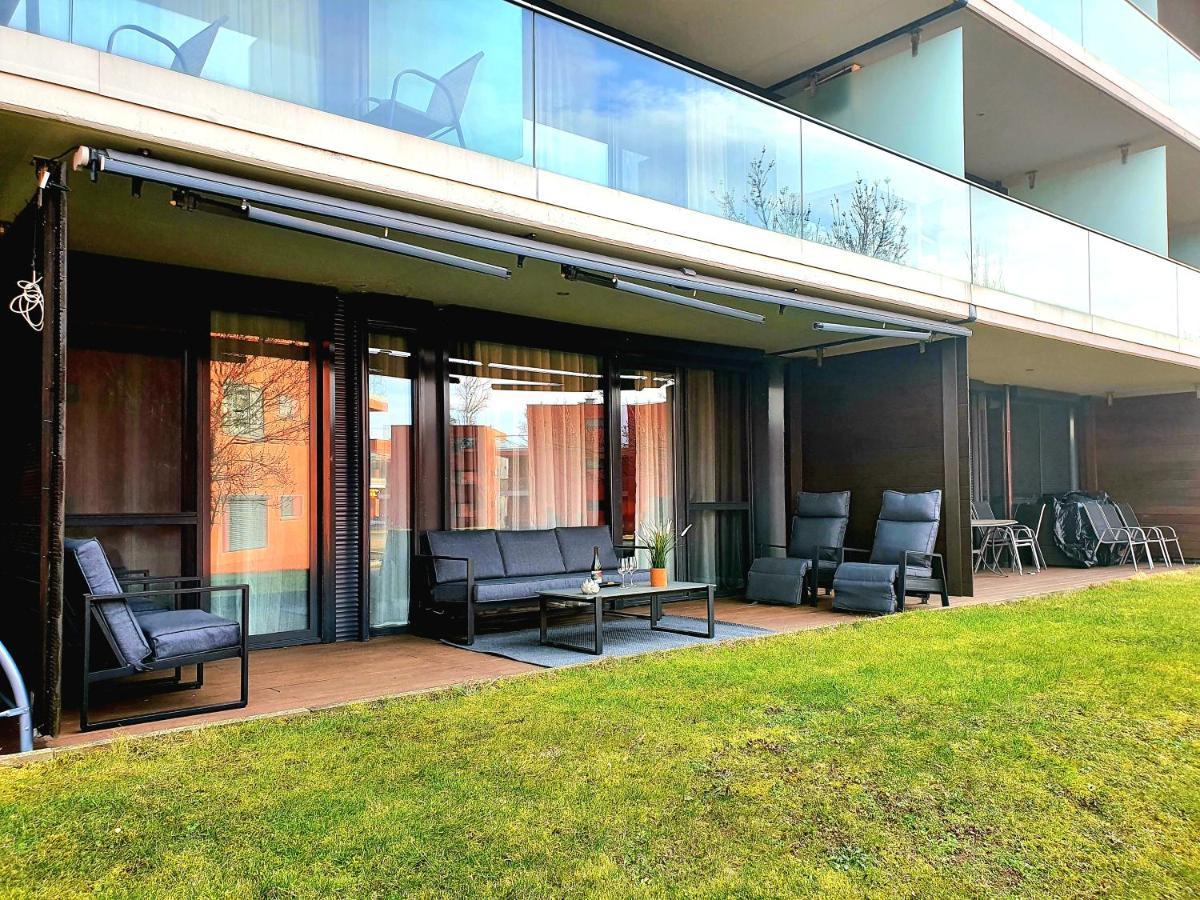Bl Lakeside Apartman Balatonlelle Exterior photo