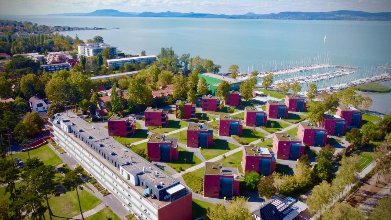 Bl Lakeside Apartman Balatonlelle Exterior photo